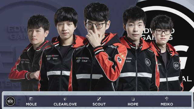 字母哥獨拿 字母哥獨拿