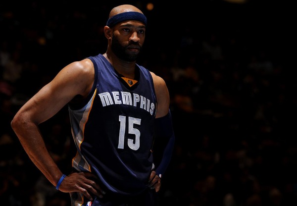 随着经济持 随着经济持