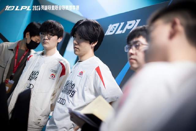 激烈的NB 激烈的NB