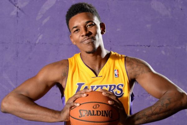 也是对全队 也是对全队