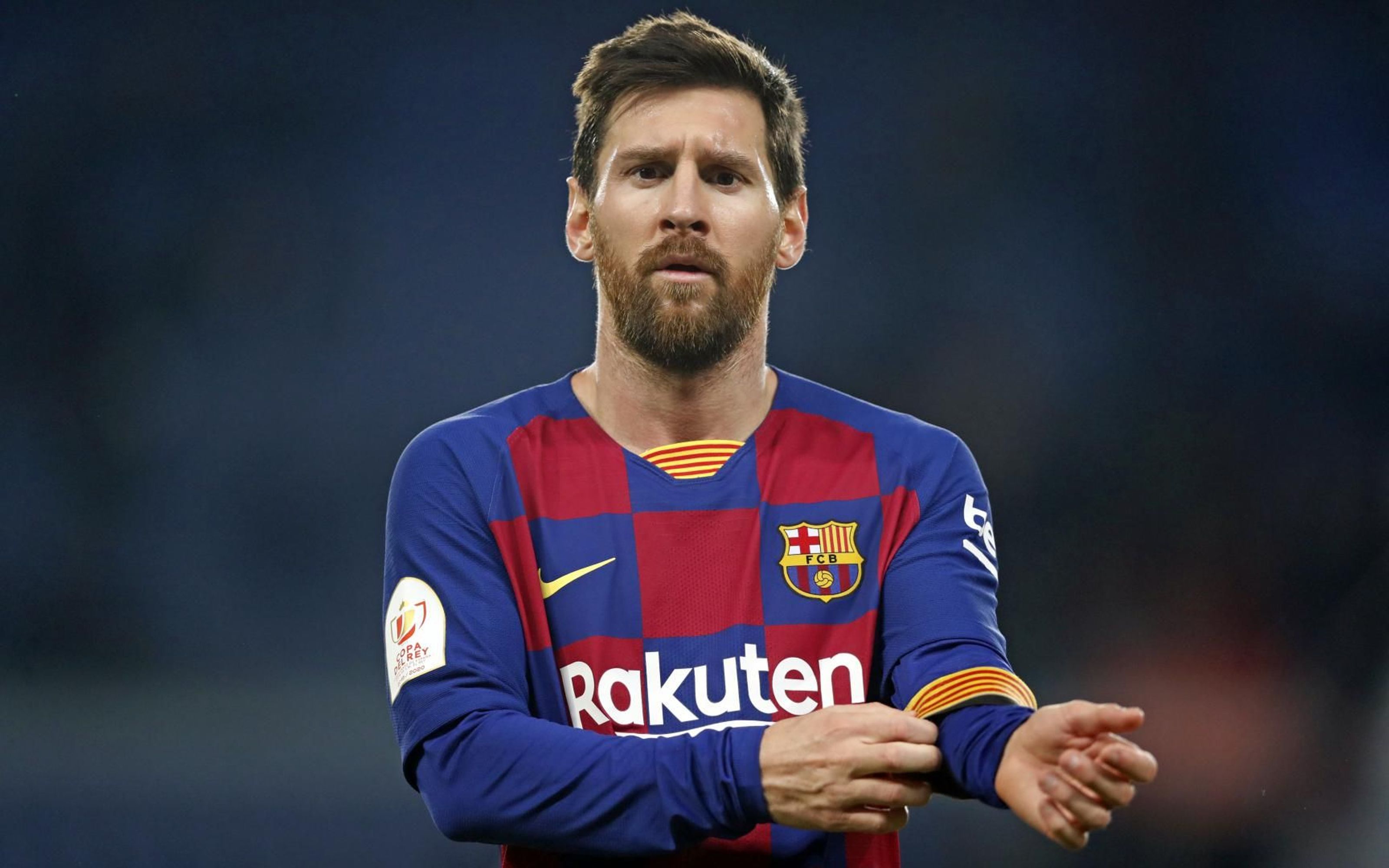 与UEFA 与UEFA